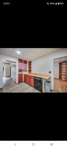 Building Photo - 104 Frank Ave NE