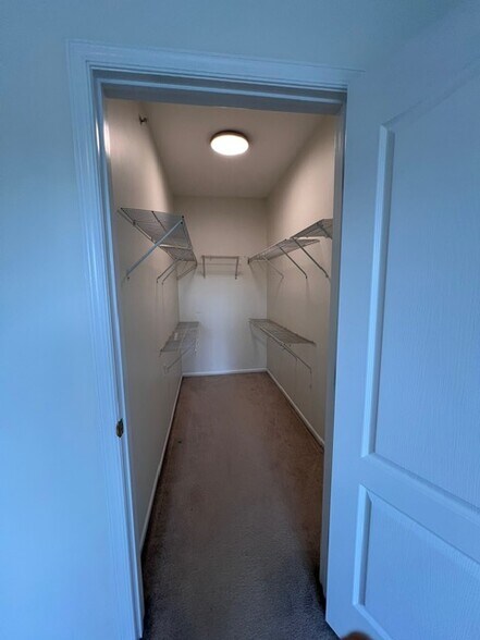 Building Photo - 933 Del Negro Ct