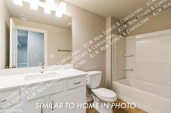 Building Photo - 3212 NE Fawn Ln