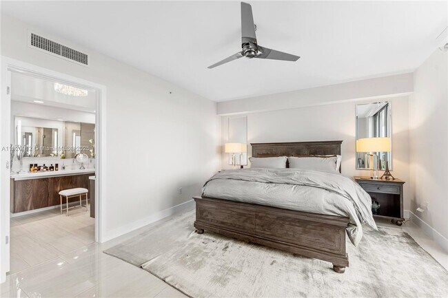 Building Photo - 1180 N Federal Hwy