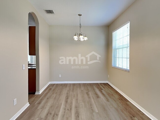 Building Photo - 9253 Black Thorn Loop