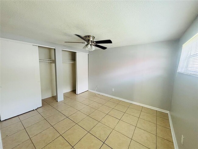 Building Photo - 1309 Morris Park
