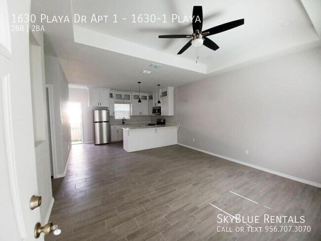 Building Photo - 1630 Playa Dr