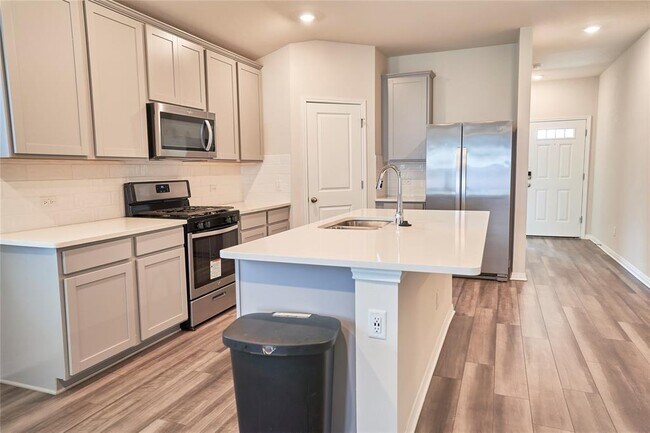 Building Photo - 1428 Settlers Glen Dr