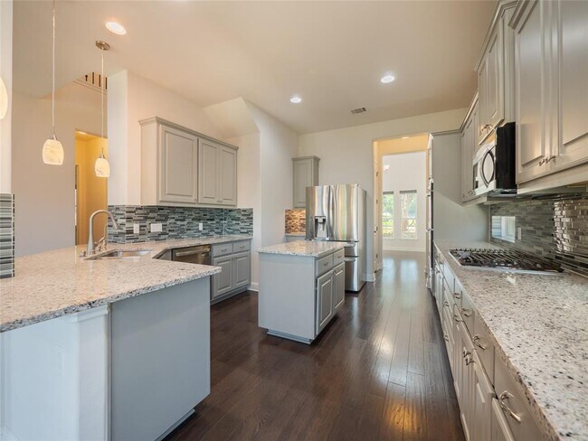 Building Photo - 608 Cascada Lane