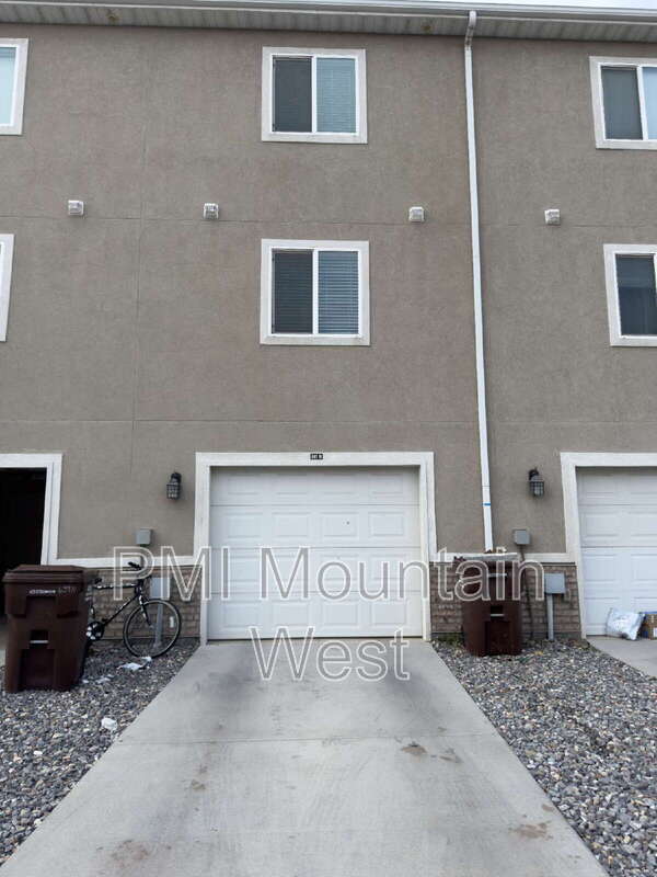 Building Photo - 641 N 30 E