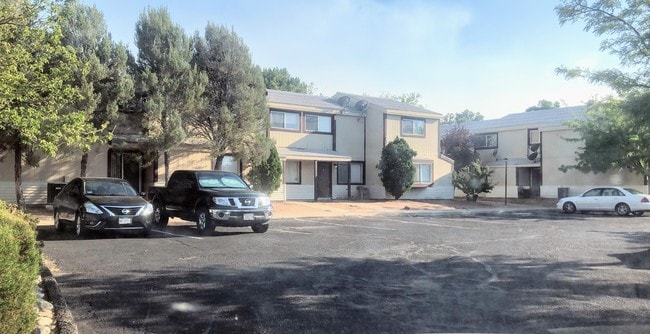 Primary Photo - 1125 Grandview St