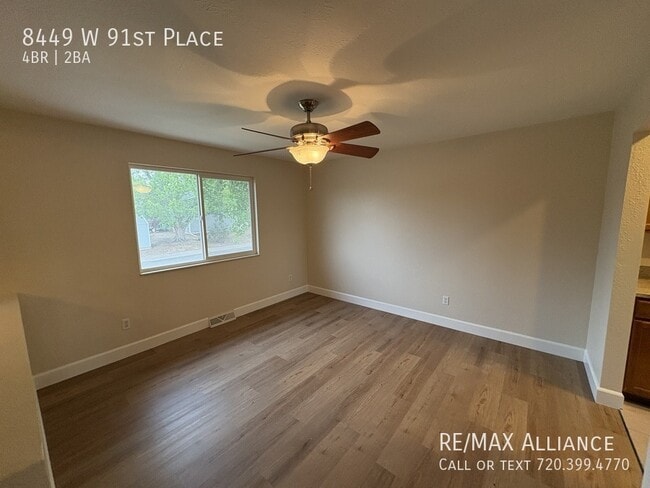 Building Photo - 8449 W 91st Pl