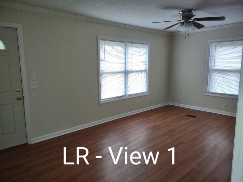 Building Photo - 6 Calico Ln