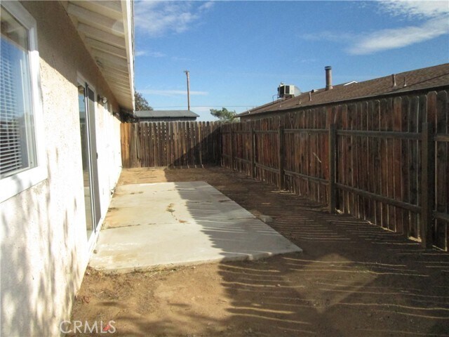 Building Photo - 10674 Kiowa Rd