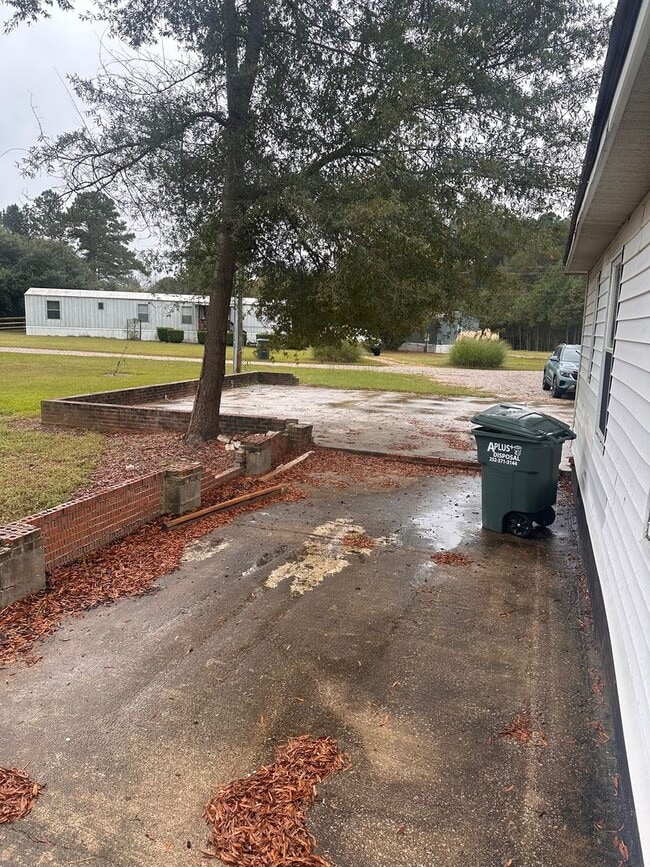 Building Photo - RENTAL HOME 3BD/2BTH