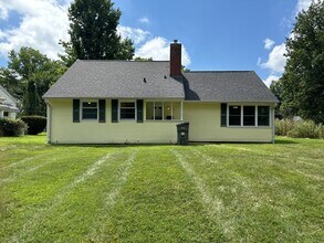 Building Photo - 4 Bedroom Available August 2026;  Monthly ...