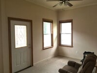 Building Photo - 30 Hunters Ave