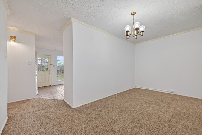 Building Photo - 13908 Cravenridge Dr