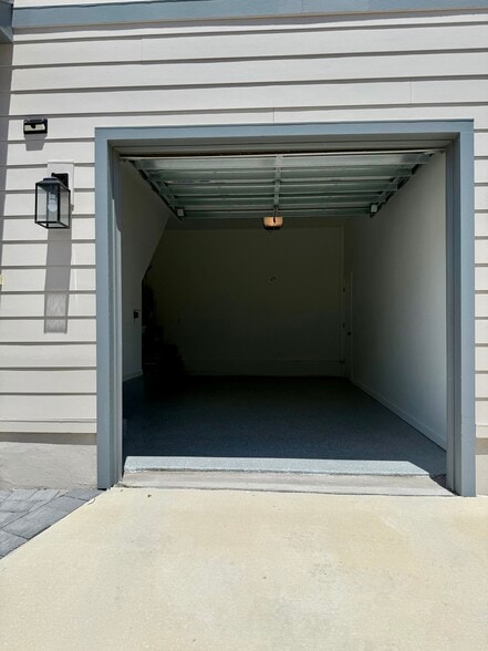 Building Photo - 3025 Prospect Trl