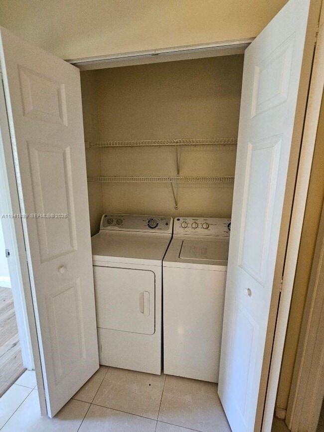 Building Photo - 111 Yacht Club Way