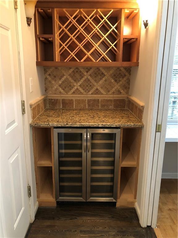 Building Photo - 2242 Lenox Walk NE