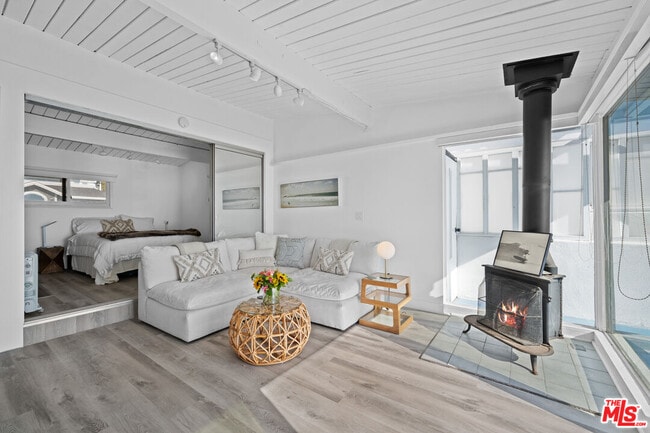 Building Photo - 25154 Malibu Rd