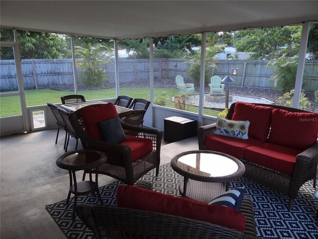 Building Photo - 3000 28th Ave N