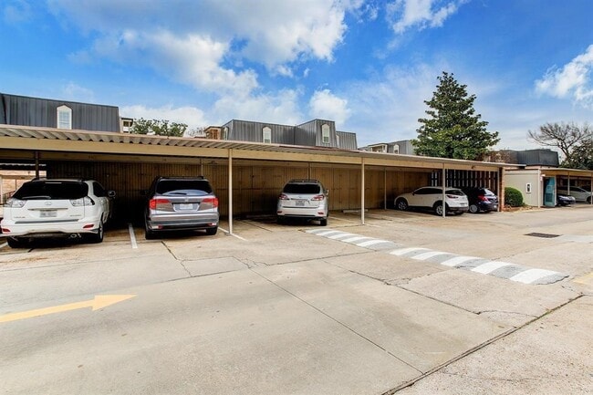 Building Photo - 2400 N Braeswood Blvd