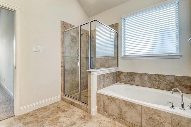 Building Photo - 6221 Hightower St