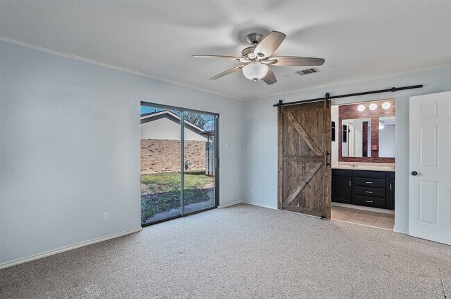 Building Photo - 4806 General Bragg Dr