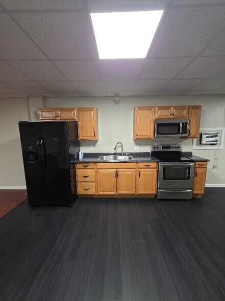 Building Photo - 38 S State St