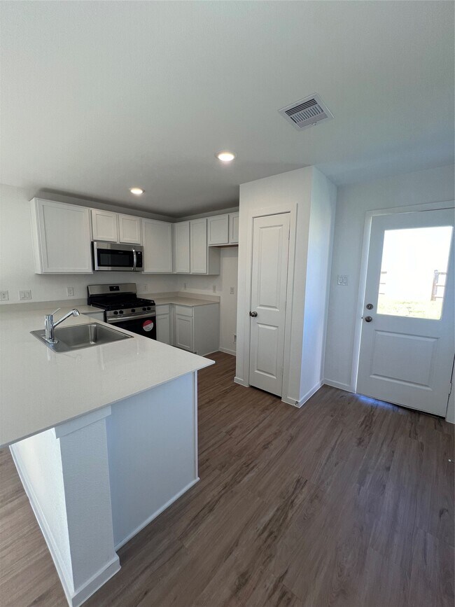 Building Photo - 3031 Ash Ray Dr