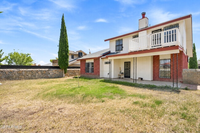 Building Photo - 4645 Loma De Plata Dr