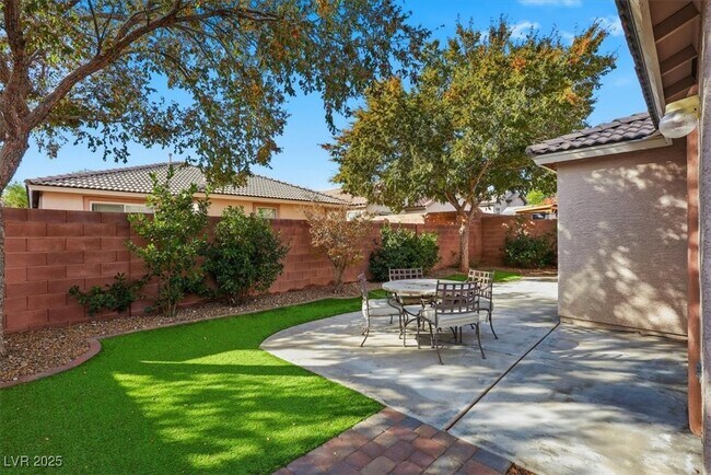 Building Photo - 11239 Tribiani Ave