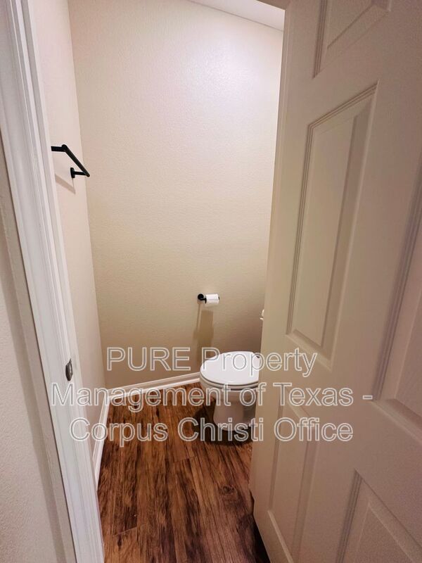 Building Photo - 6017 Tapestry Dr