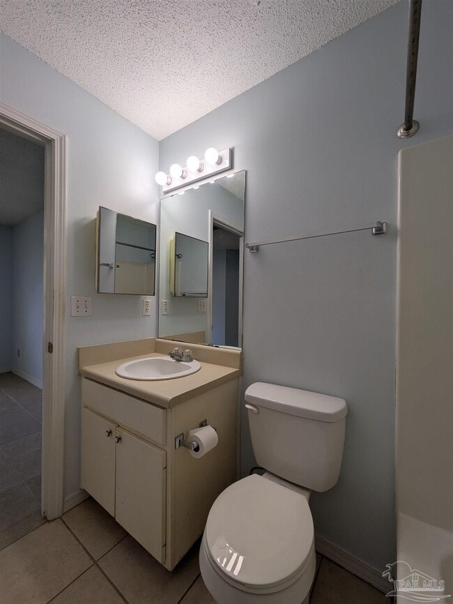 Building Photo - 3359 Green Briar Cir