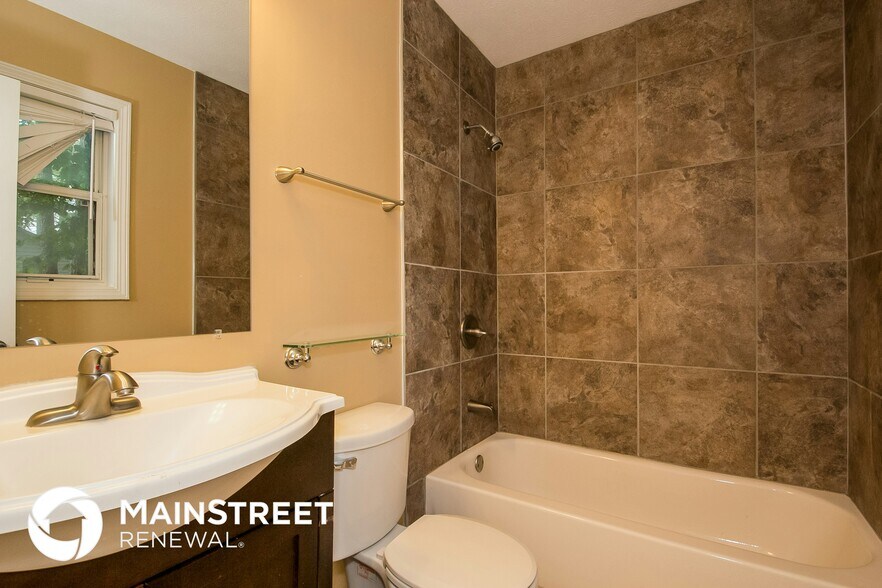 Building Photo - 7685 Mountain Creek Way