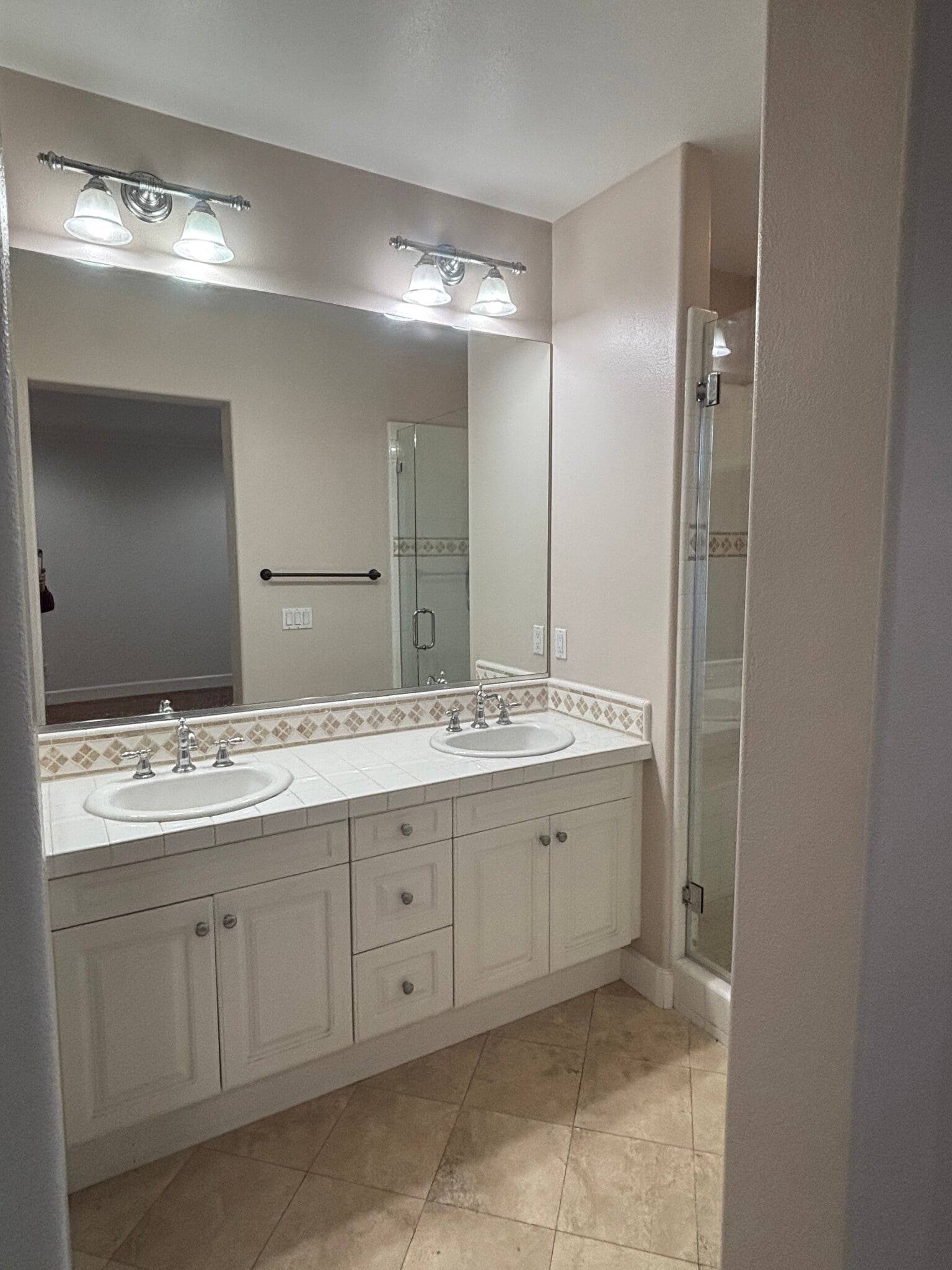 Building Photo - 1317 Corte Alemano