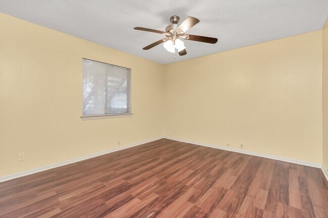 Building Photo - 4702 Cashel Cir
