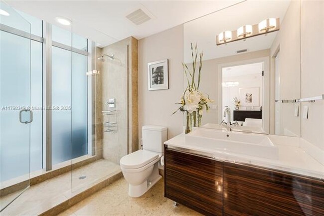 Building Photo - 3737 Collins Ave