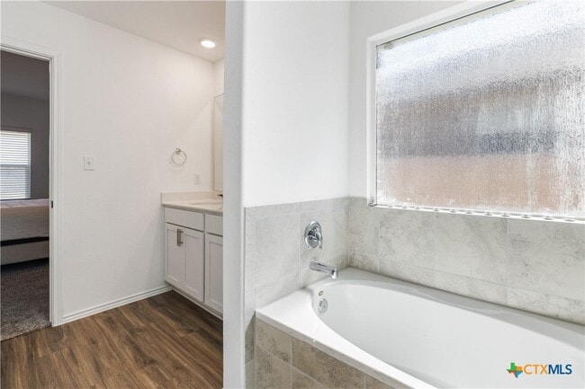 Building Photo - 107 Isaac Millsaps Trl