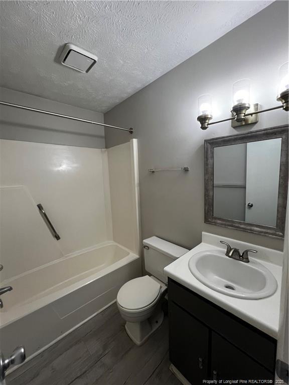 Building Photo - 5841 Century Oaks Dr