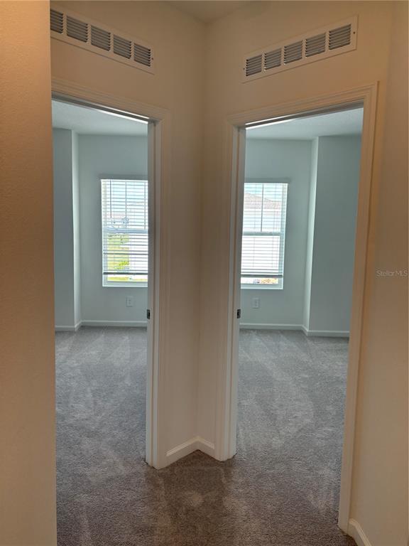 Building Photo - 3090 Chantilly Dr
