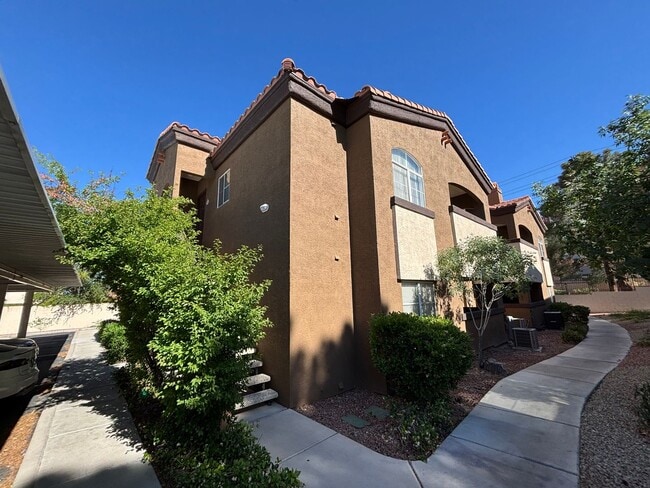 Primary Photo - Gorgeous 2bed/2 bath condo in Southwest!