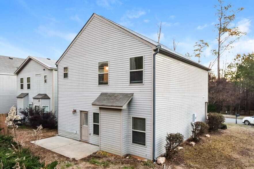 Building Photo - 116 Bethany Manor Dr