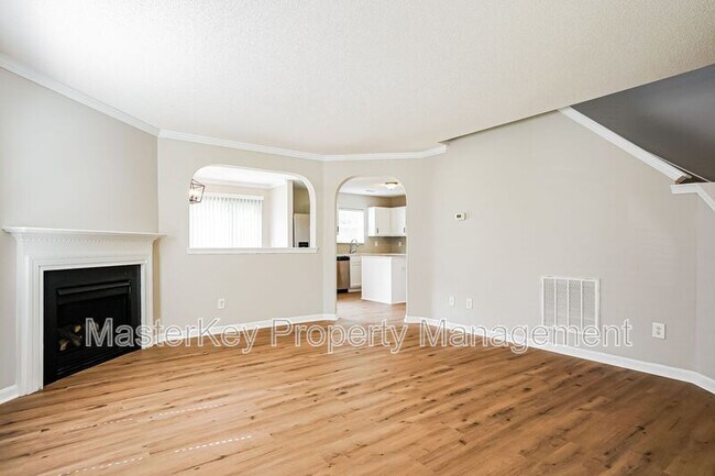 Building Photo - 6852 Harter Ct