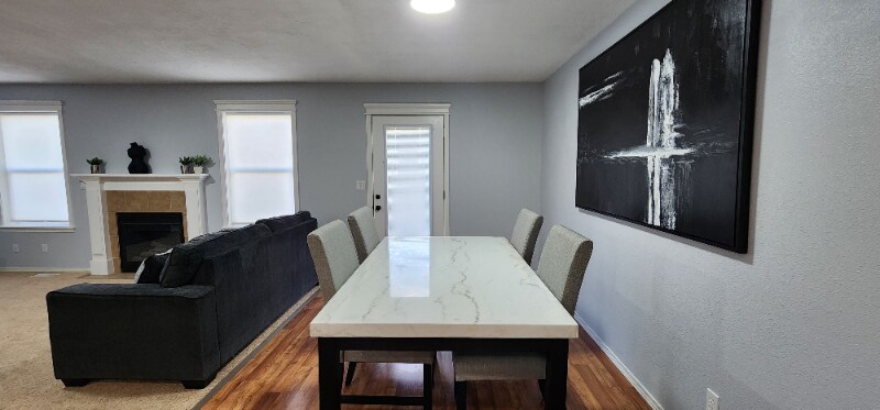 Building Photo - 1122-1122 SW Mayflower