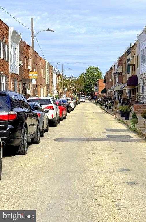 Building Photo - 2531 S Warnock St