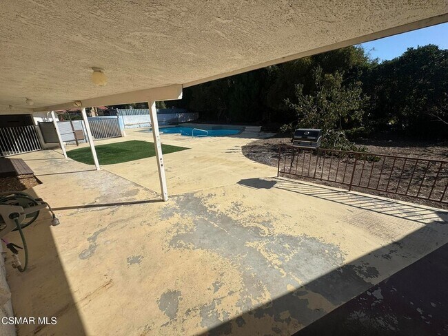 Building Photo - 381 Laguna Terrace