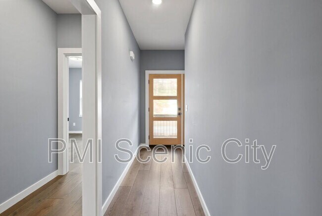 Building Photo - 1316 Gadd Rd