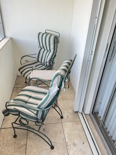 Building Photo - 88 Cambridge D