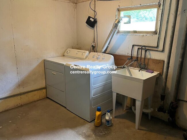 Building Photo - 48 River Ave