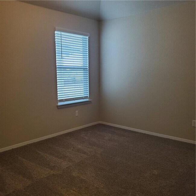 Building Photo - 108 Heather Glen Way