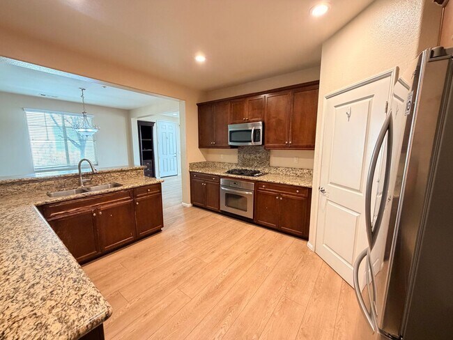 Building Photo - 1729 Cripple Creek Dr
